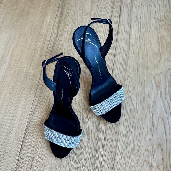 Giuseppe Zanotti Sophie Crystal Sandals - Picture 2 of 6